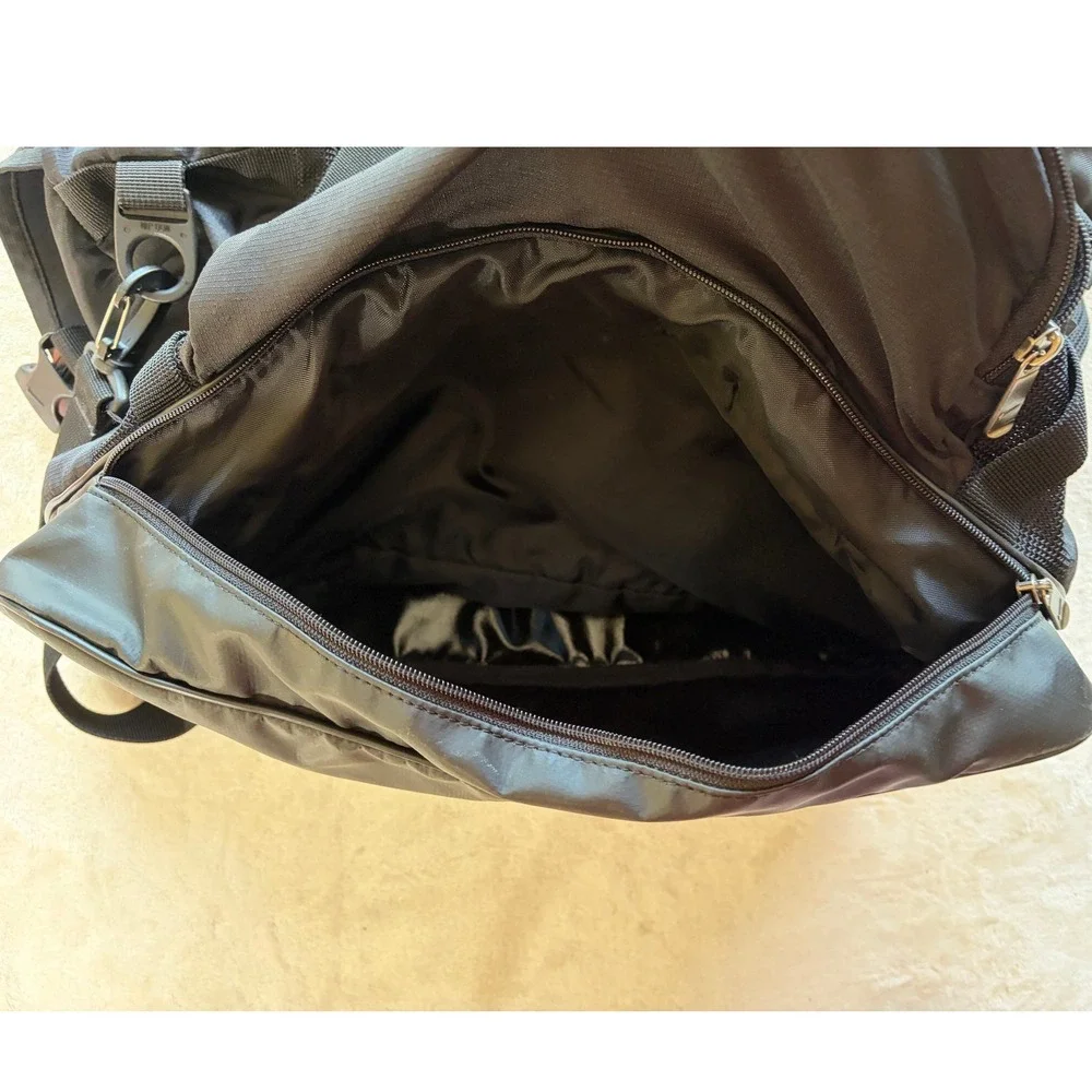 Nike Black Vintage Mesh Ventilated Gym Bag Unisex OS Excellent